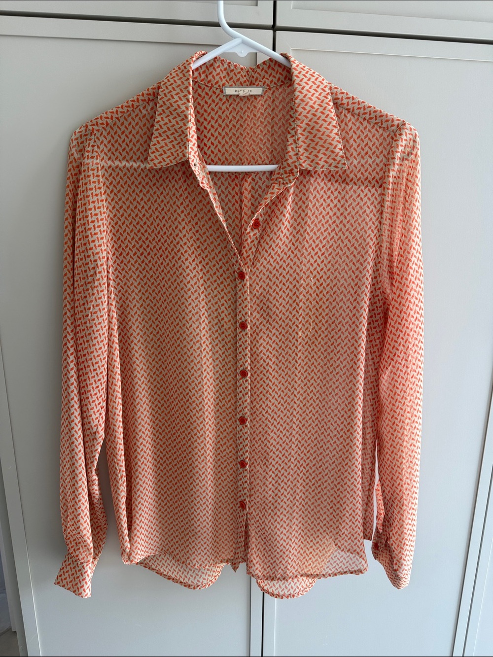 Pleione Peach-Orange Printed Button-Down Sheer Shirt size Medium Womenβs